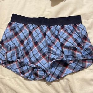Ruffle plaid shorts